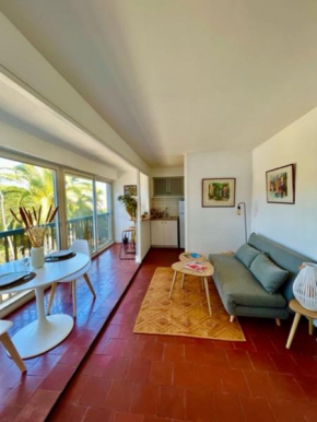 35m with pool for couple in Saint-Tropez